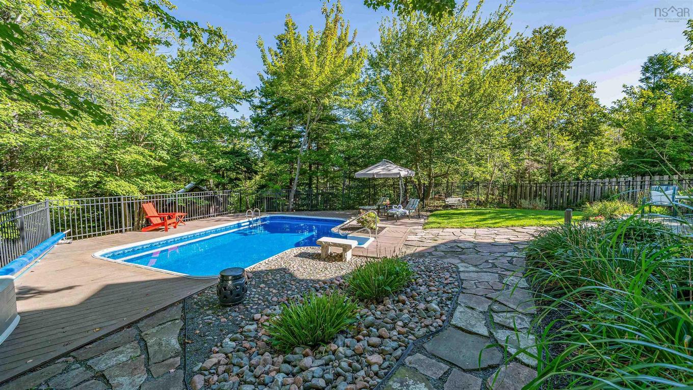 17 Oakley Avenue, Halifax, NS - Outdoor With In Ground Pool With Backyard