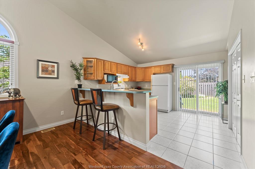 1286 Rendezvous, Windsor, ON - Indoor Photo Showing Kitchen