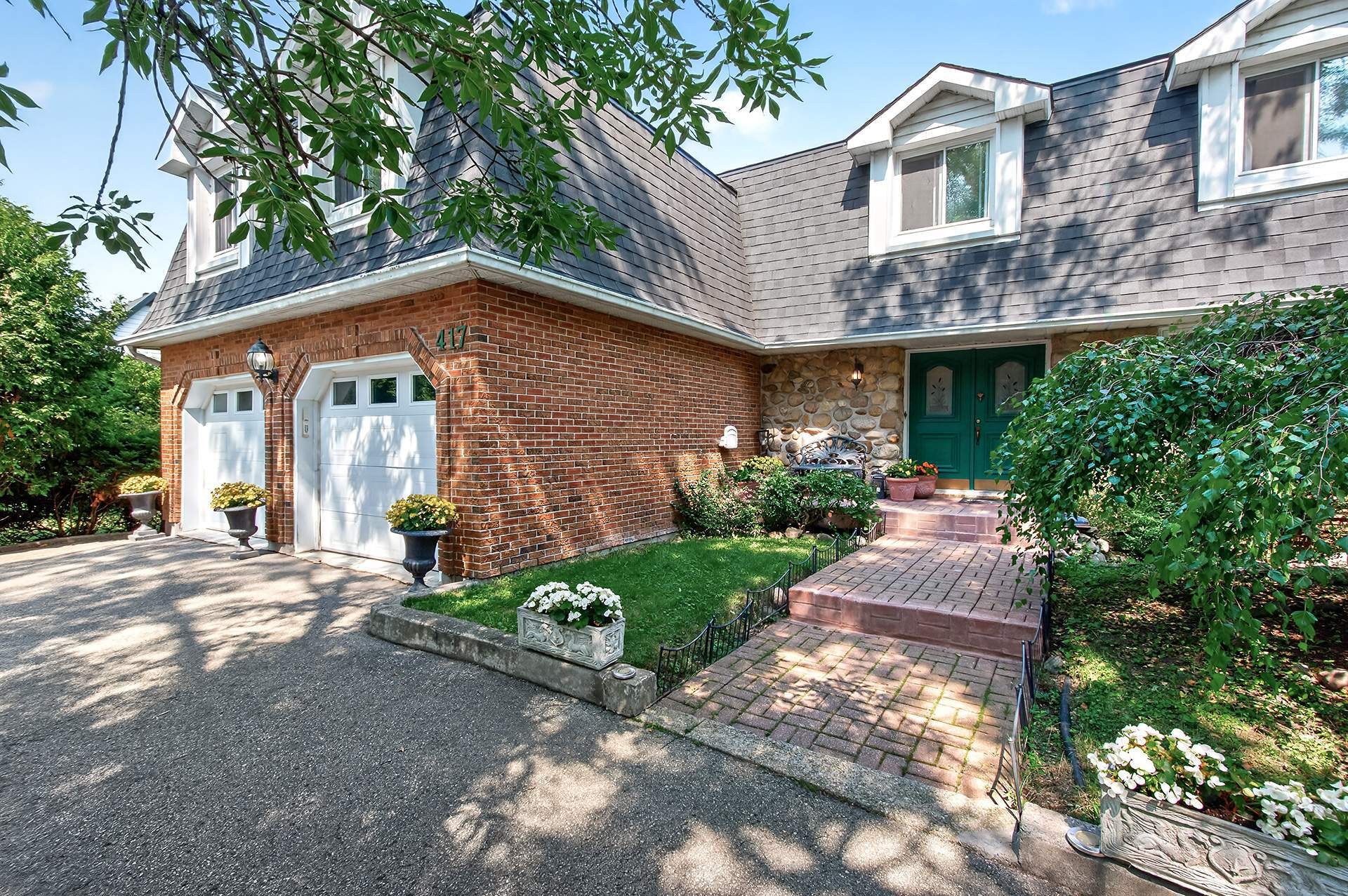 Entry - 417 Boul. Beaconsfield, Beaconsfield, QC - Outdoor