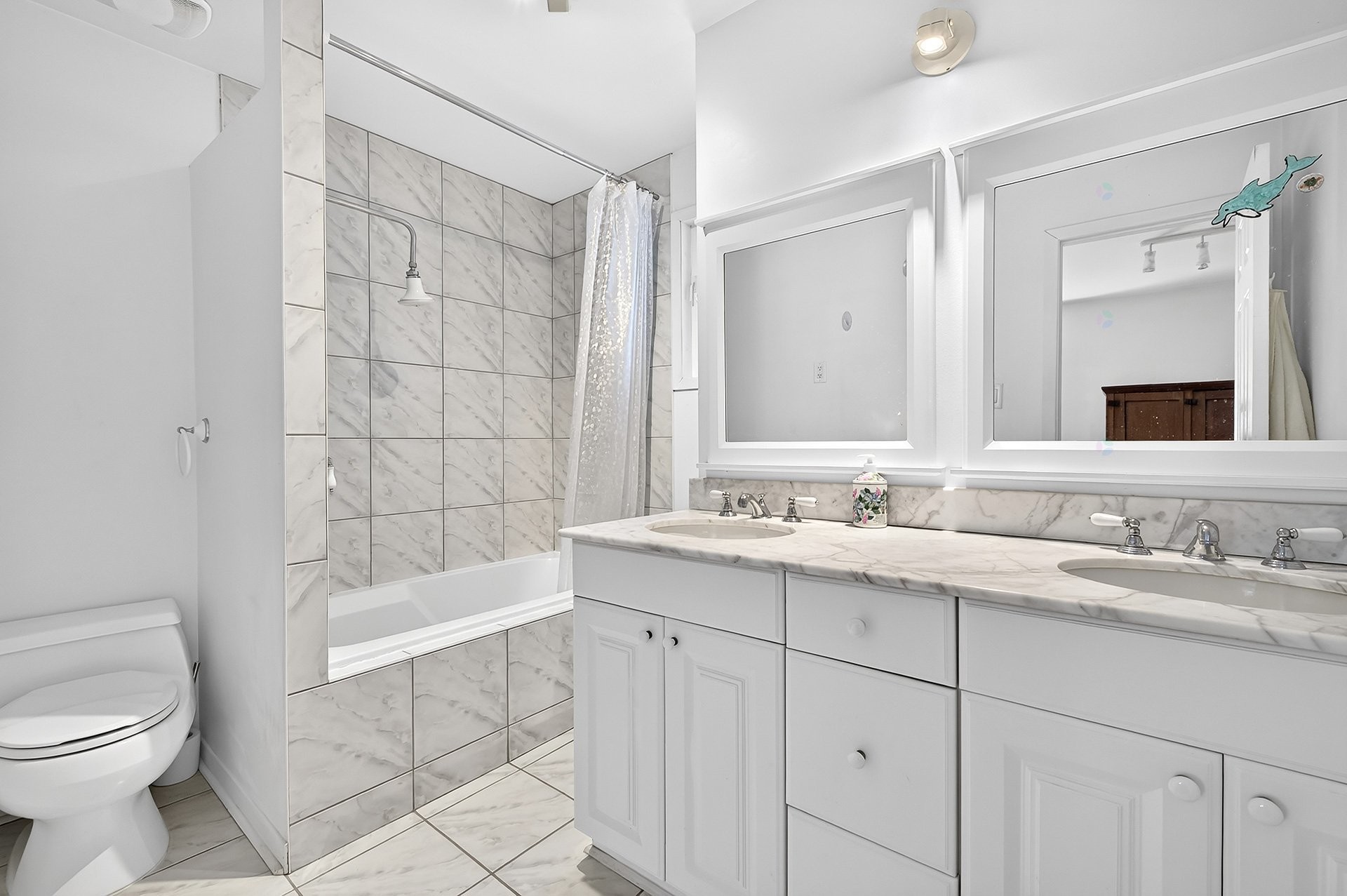 Master Bathroom - 417 Boul. Beaconsfield, Beaconsfield, QC - Indoor Photo Showing Bathroom