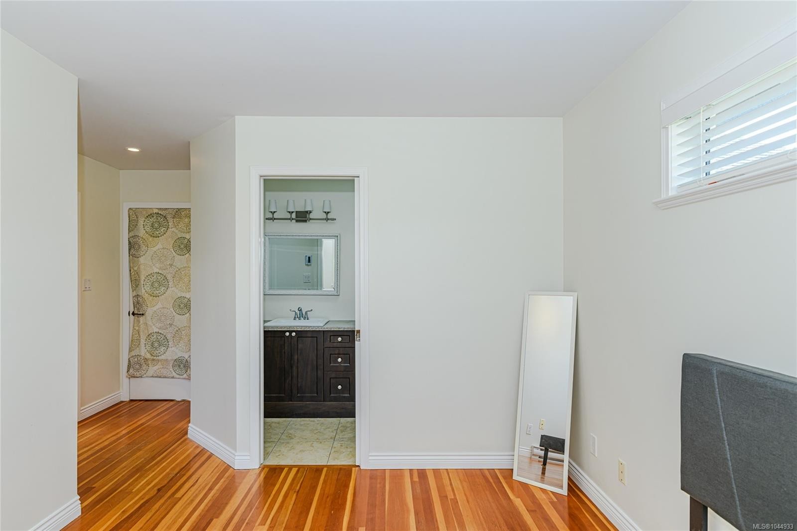 129 Moss St, Victoria, BC