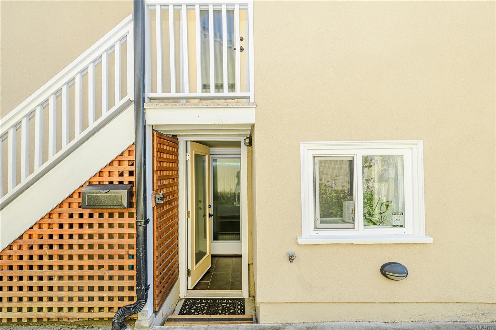 129 Moss St, Victoria, BC