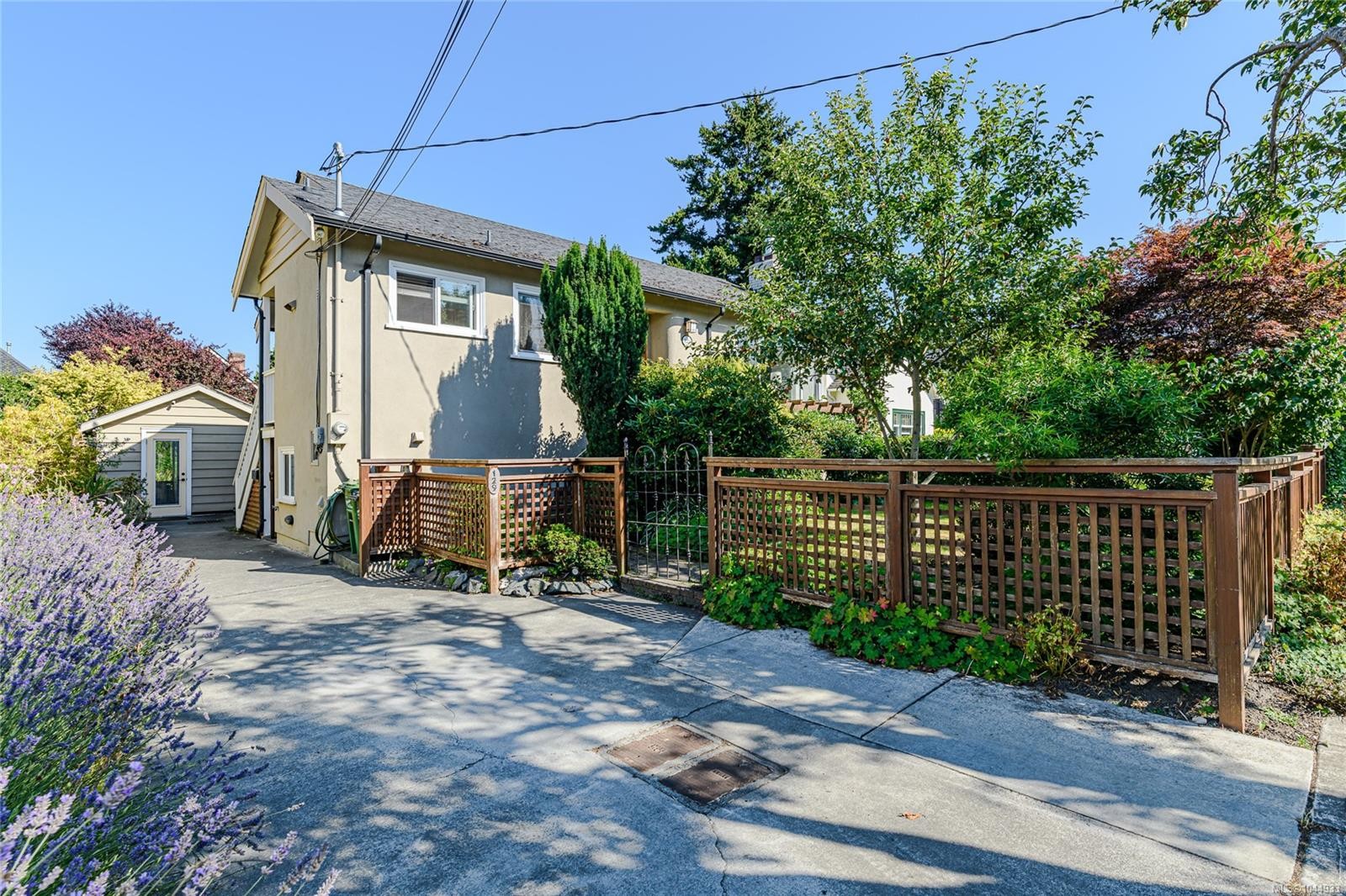129 Moss St, Victoria, BC