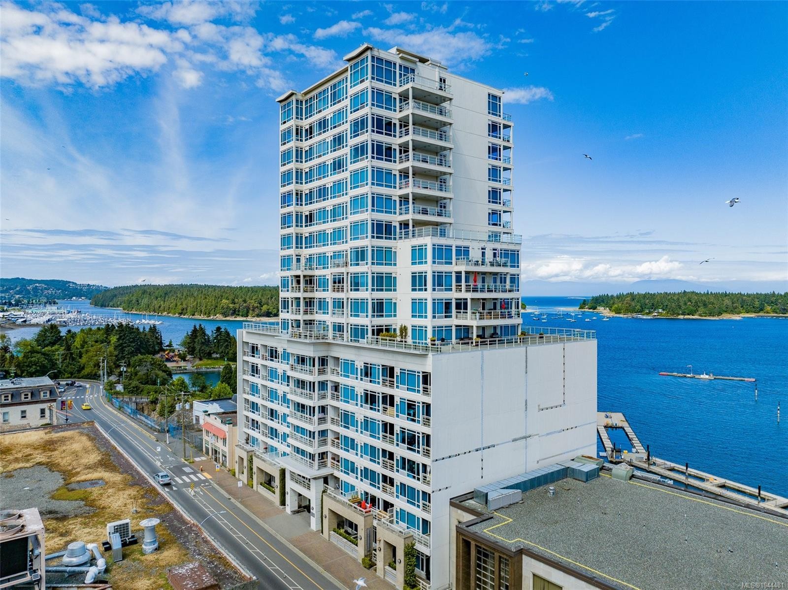 #506-38 Front St, Nanaimo, BC - Outdoor With Body Of Water