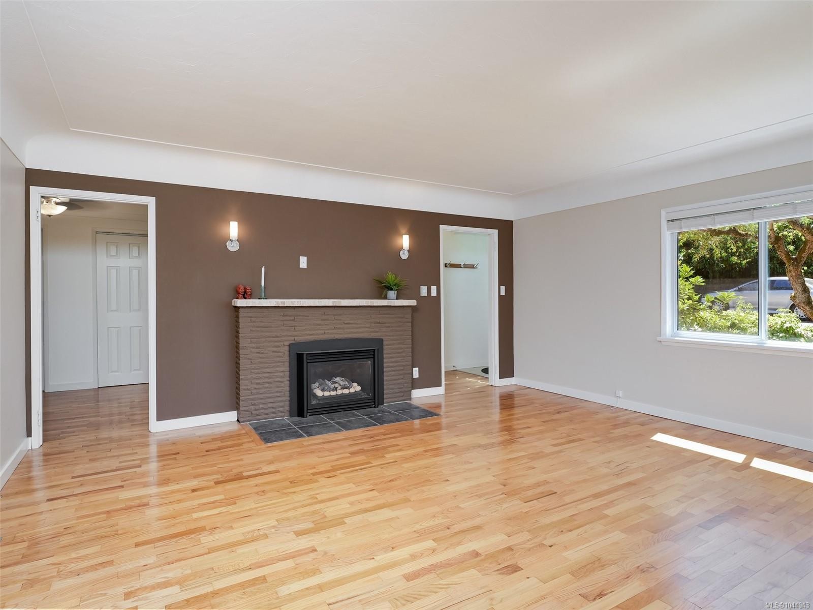 1296 Downham Pl, Saanich, BC
