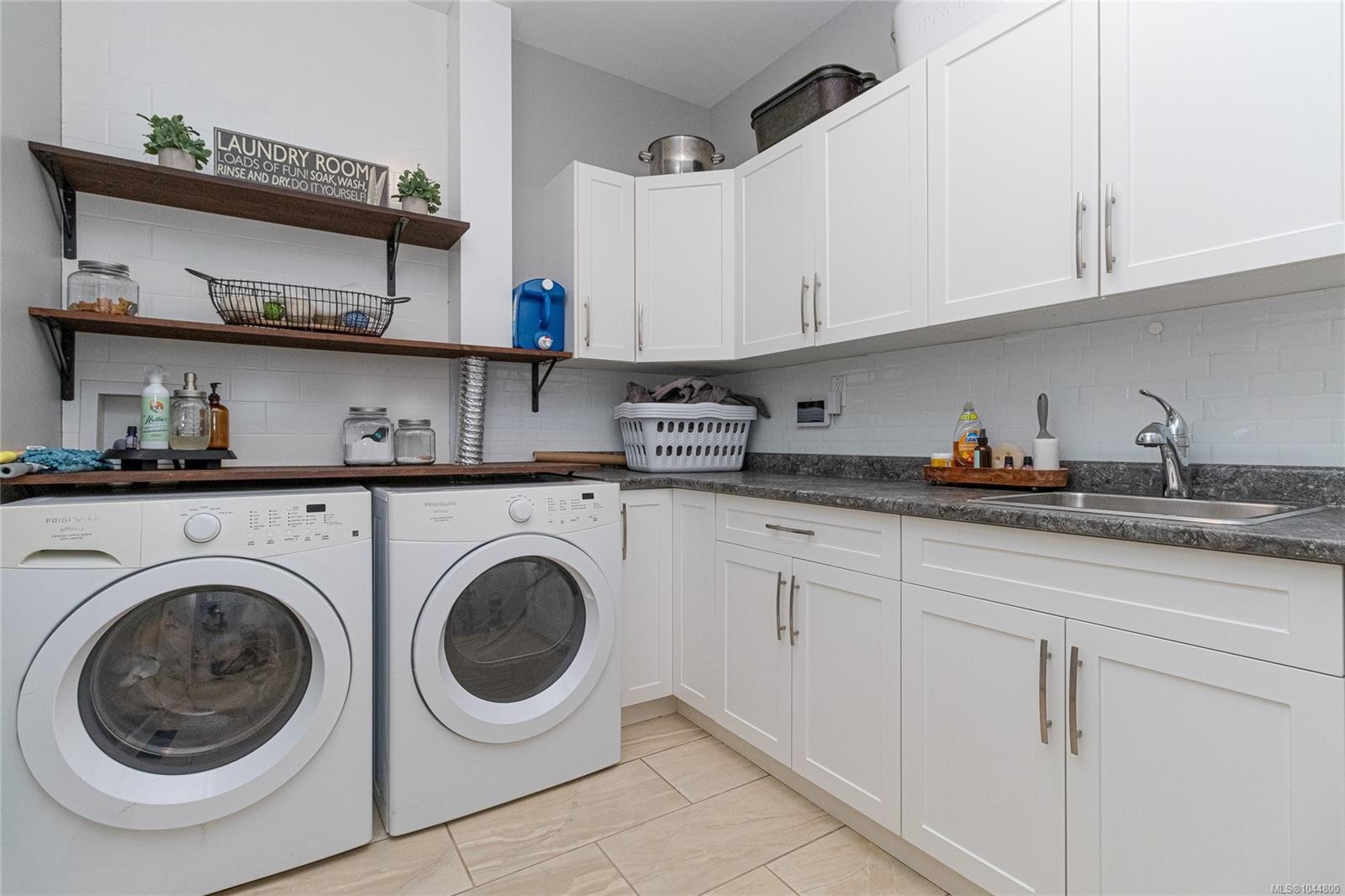 3618 Belsize Close, Langford, BC
