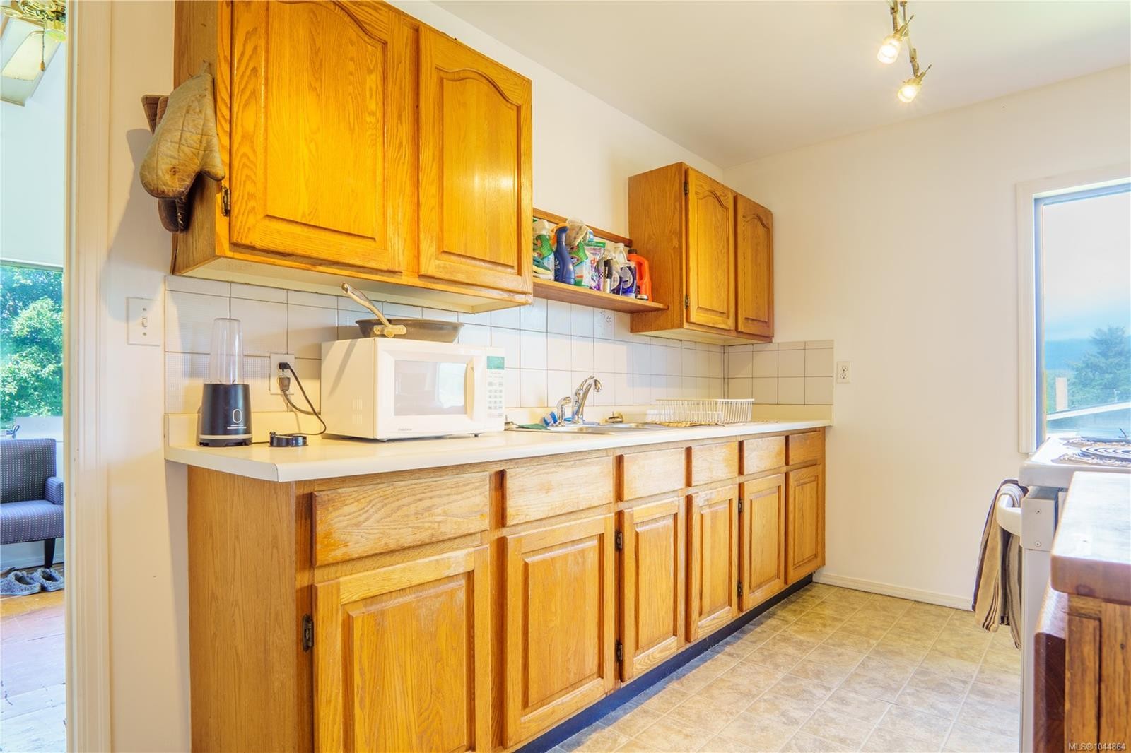 269 Matterson Dr, Ucluelet, BC