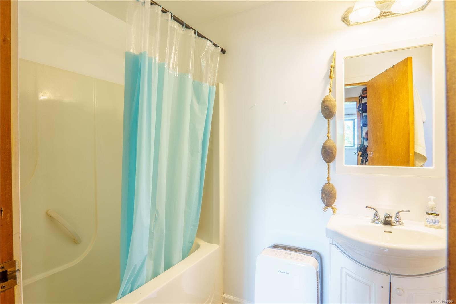269 Matterson Dr, Ucluelet, BC