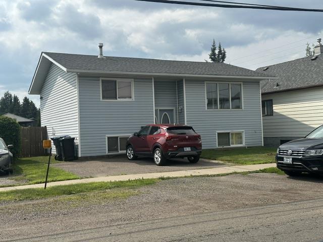 1909 Mountdale Ave., Thunder Bay, ON - Outdoor