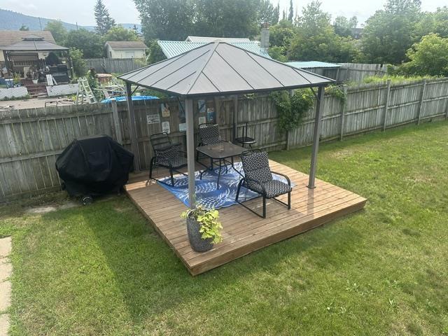 1909 Mountdale Ave., Thunder Bay, ON - Outdoor