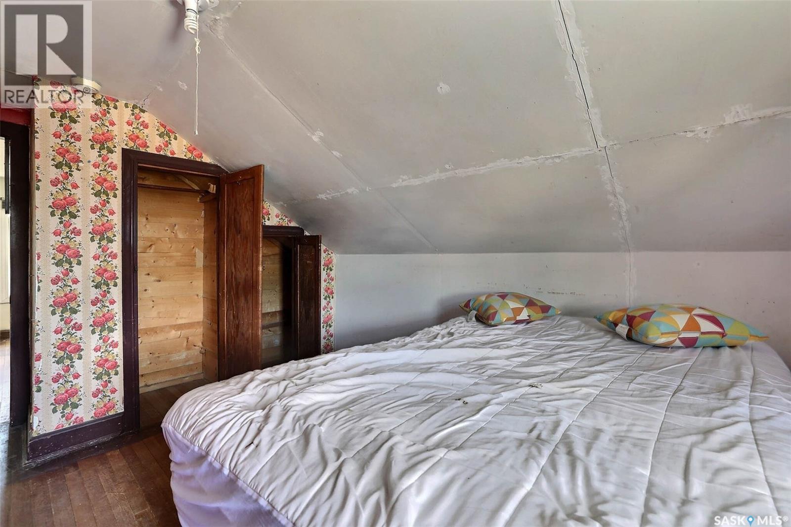 2173 Edgar Street, Regina, SK - Indoor Photo Showing Bedroom
