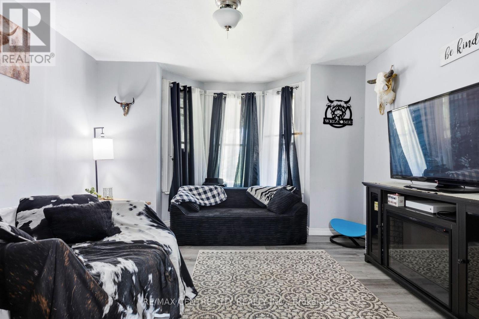 56 Mitchell Street, St. Thomas, ON - Indoor