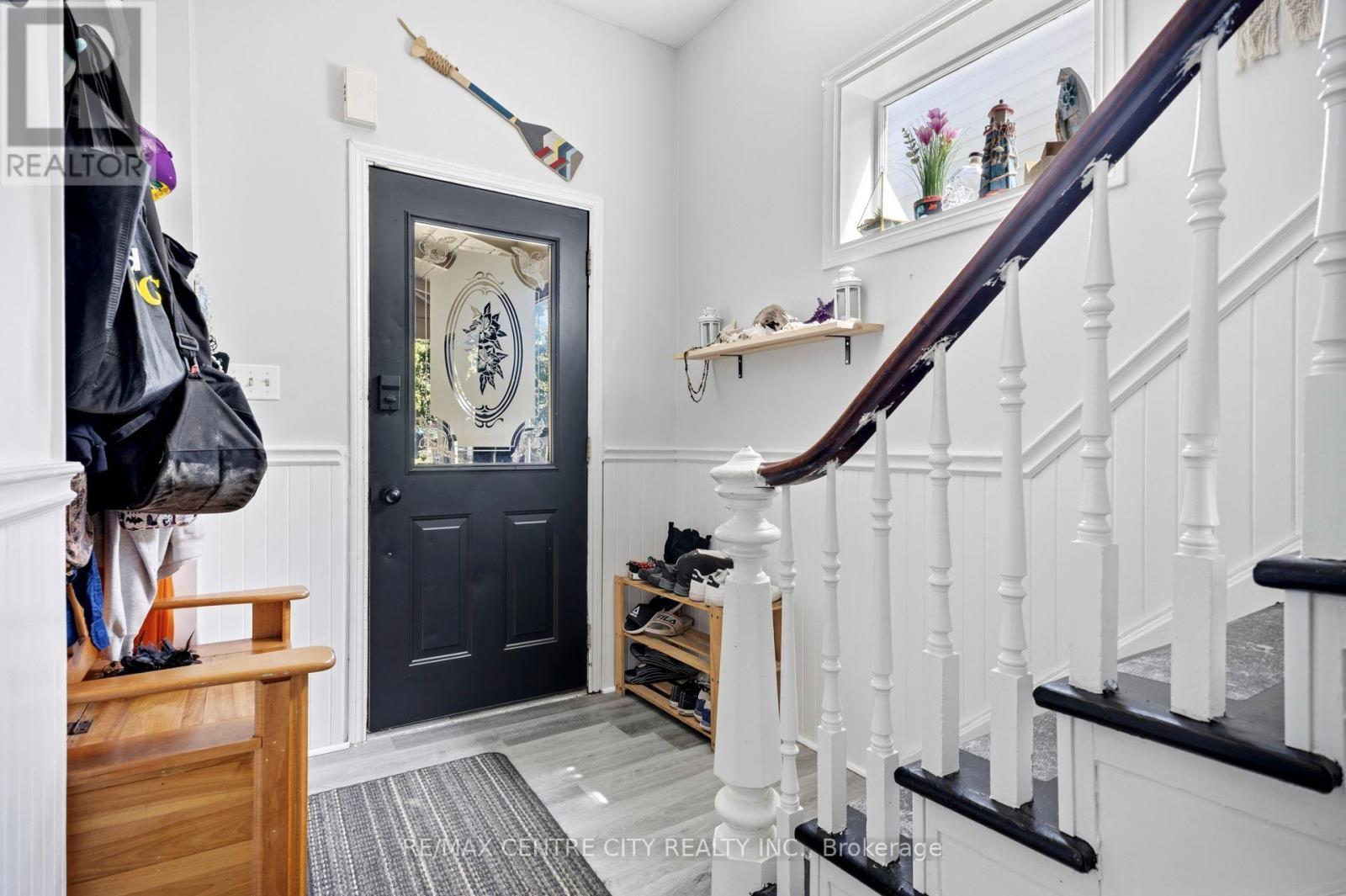 56 Mitchell Street, St. Thomas, ON - Indoor Photo Showing Other Room