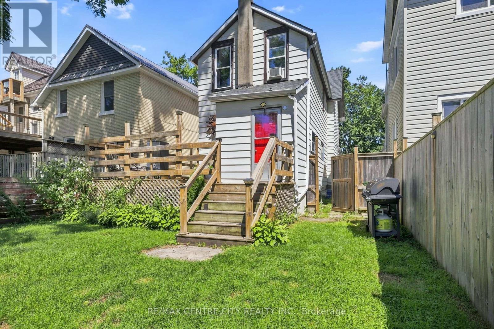 56 Mitchell Street, St. Thomas, ON - Outdoor