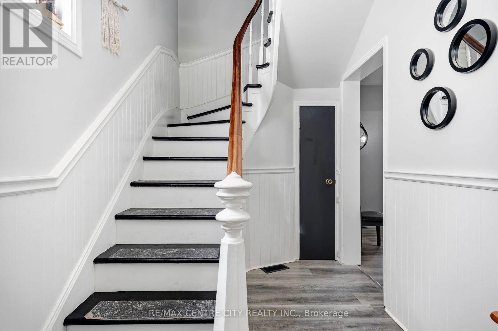 56 Mitchell Street, St. Thomas, ON - Indoor Photo Showing Other Room