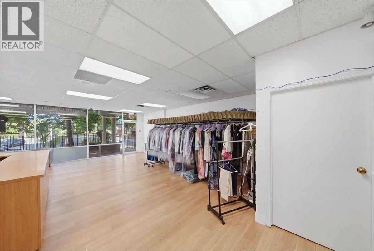 1338 Alberni Street, Vancouver, BC