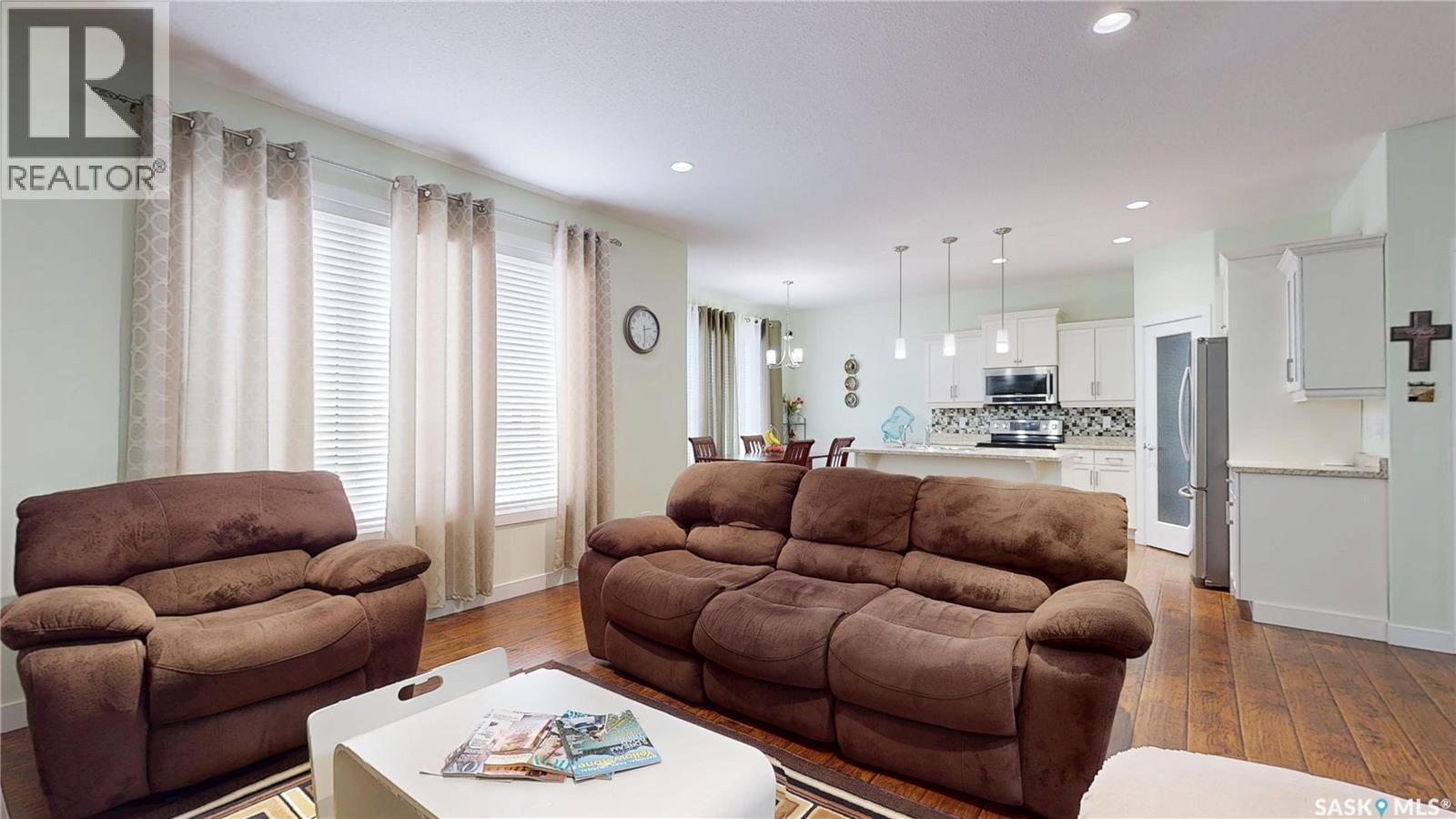 2632 Makowsky Crescent, Regina, SK - Indoor Photo Showing Living Room