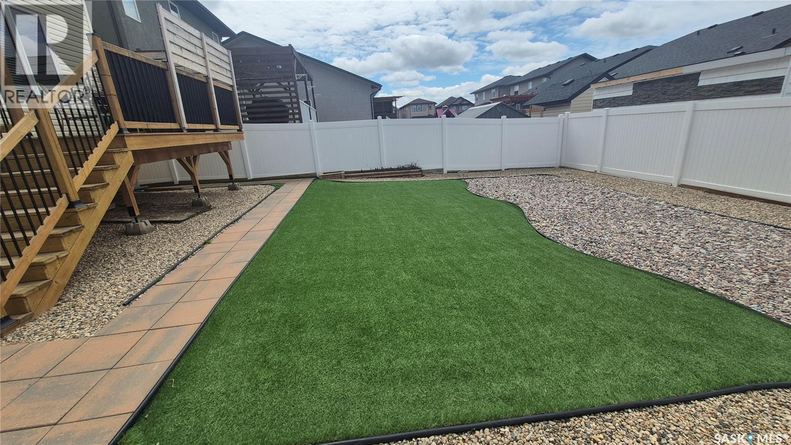 2632 Makowsky Crescent, Regina, SK - Outdoor