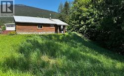 504 Needham Drive Revelstoke, BC V0E 2S0