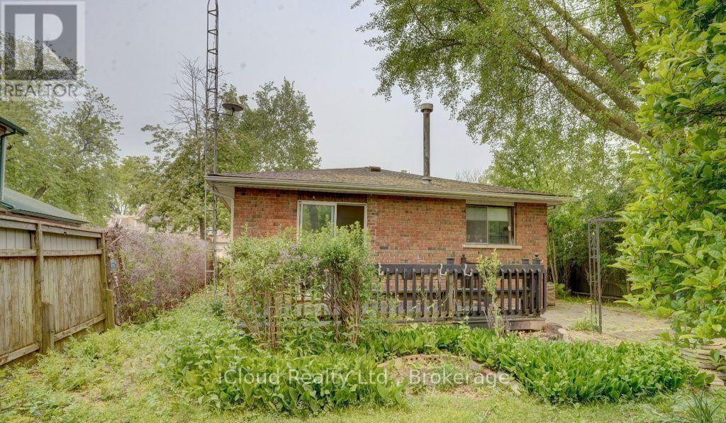 325 Dyson Road, Pickering, ON - Outdoor