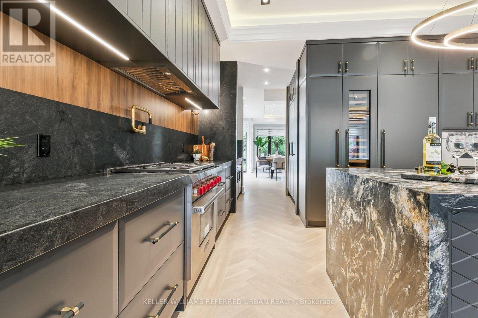 12 Otter Crescent, Toronto, ON - Indoor Photo Showing Kitchen