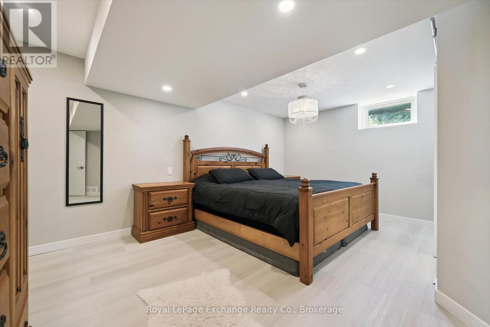 Bedroom / home gym - 68 Elgin Street S, Cambridge, ON - Indoor Photo Showing Bedroom