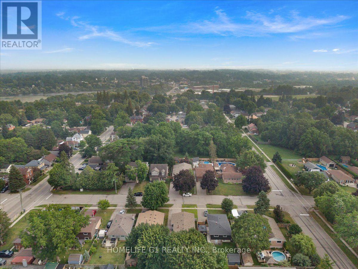 19 Milton Avenue W, Cambridge, ON - Outdoor With View