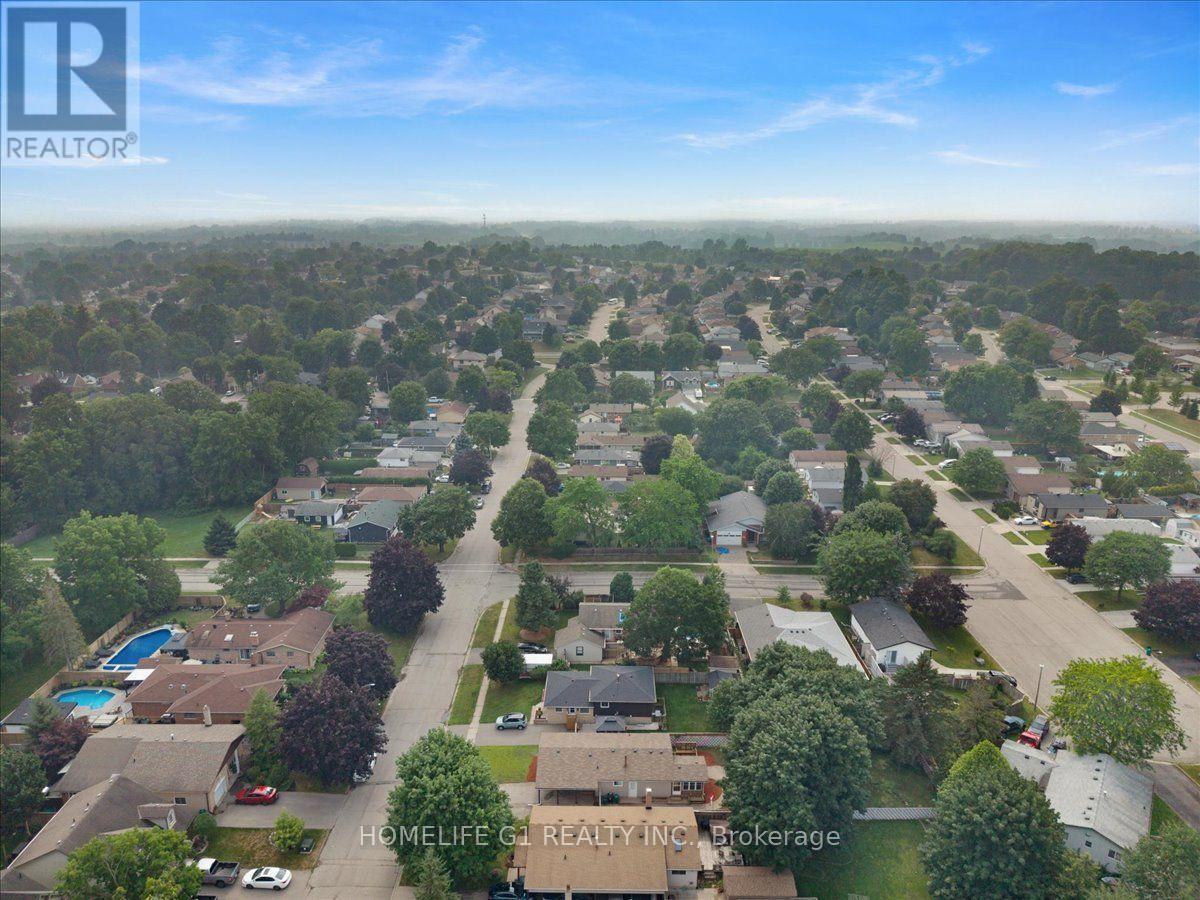 19 Milton Avenue W, Cambridge, ON - Outdoor With View