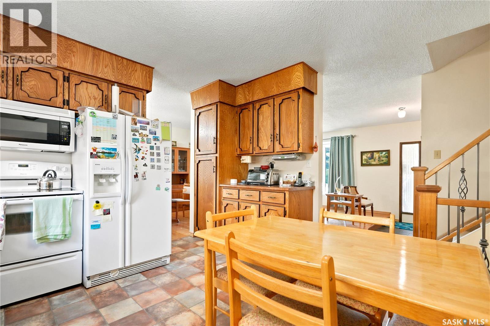 522 Delaronde Road, Saskatoon, SK - Indoor