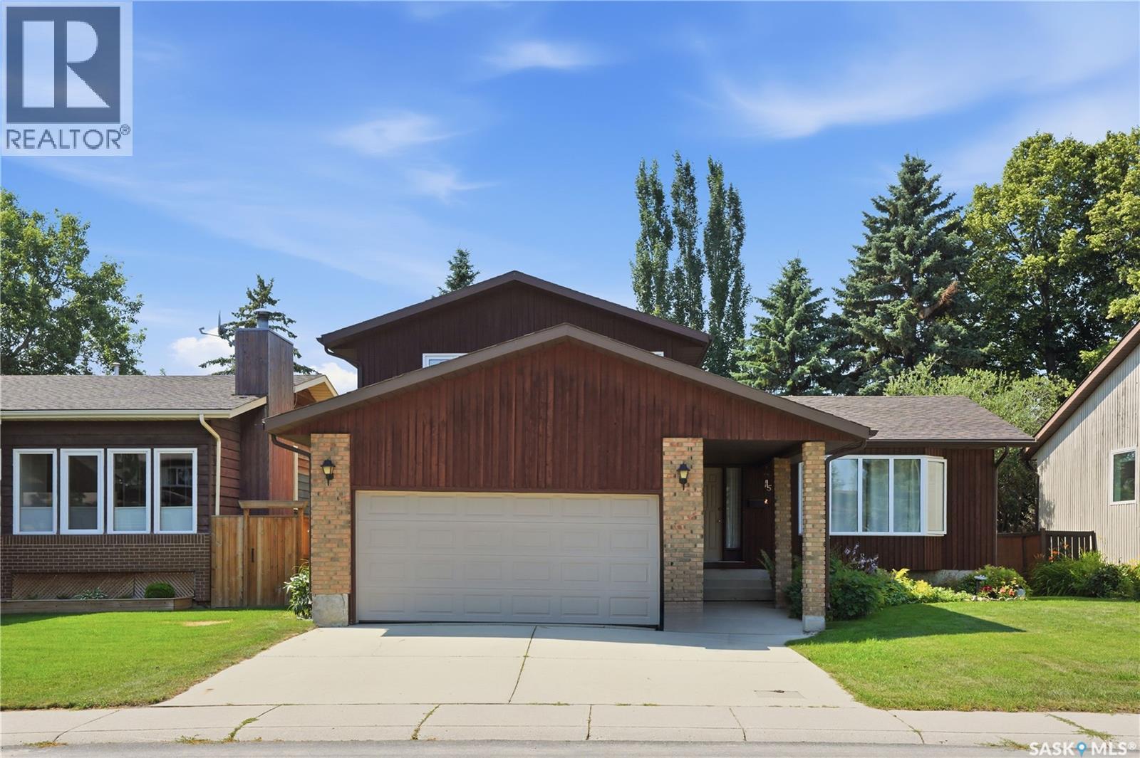 522 Delaronde Road, Saskatoon, SK - Outdoor With Facade