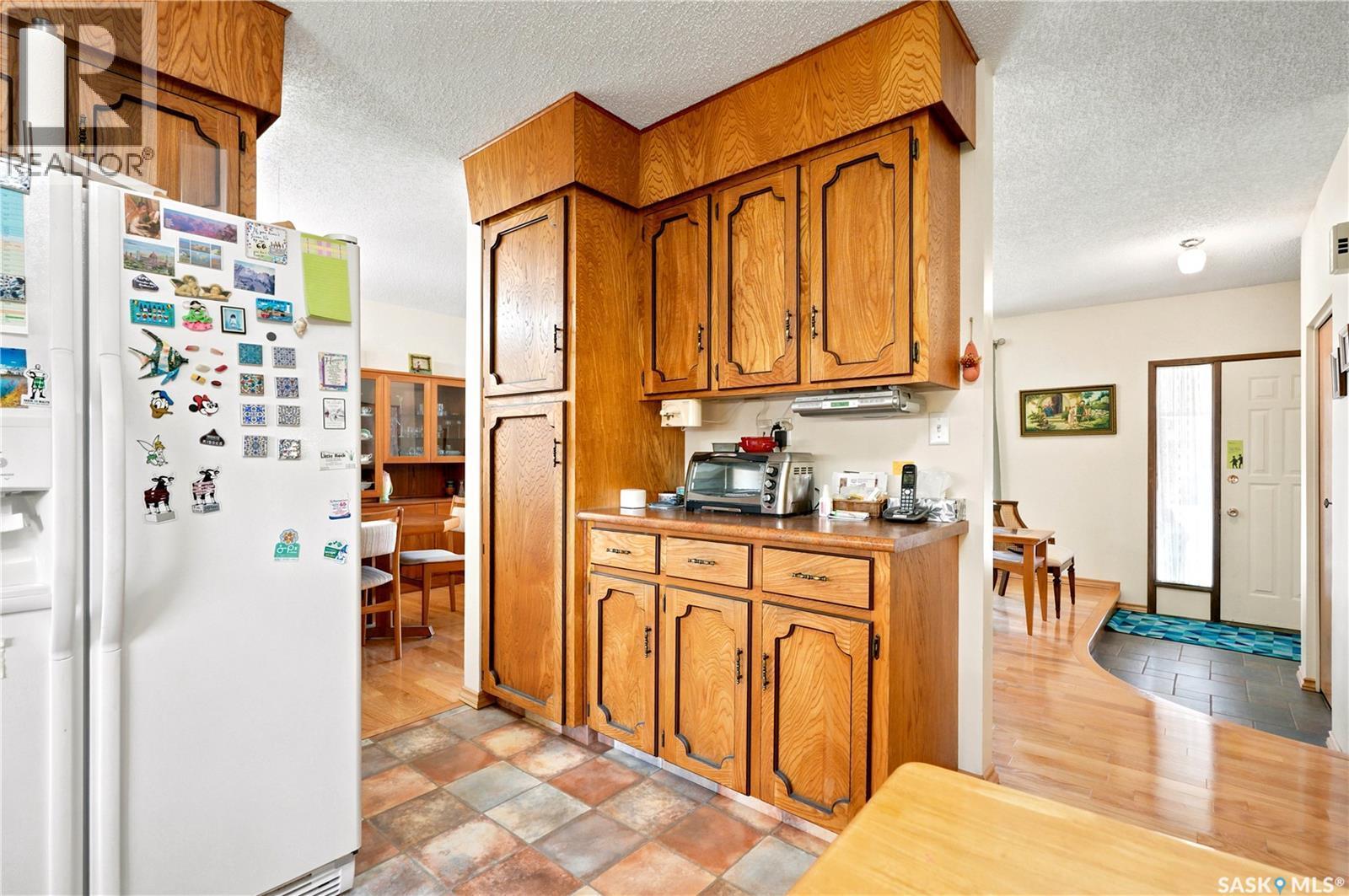 522 Delaronde Road, Saskatoon, SK - Indoor