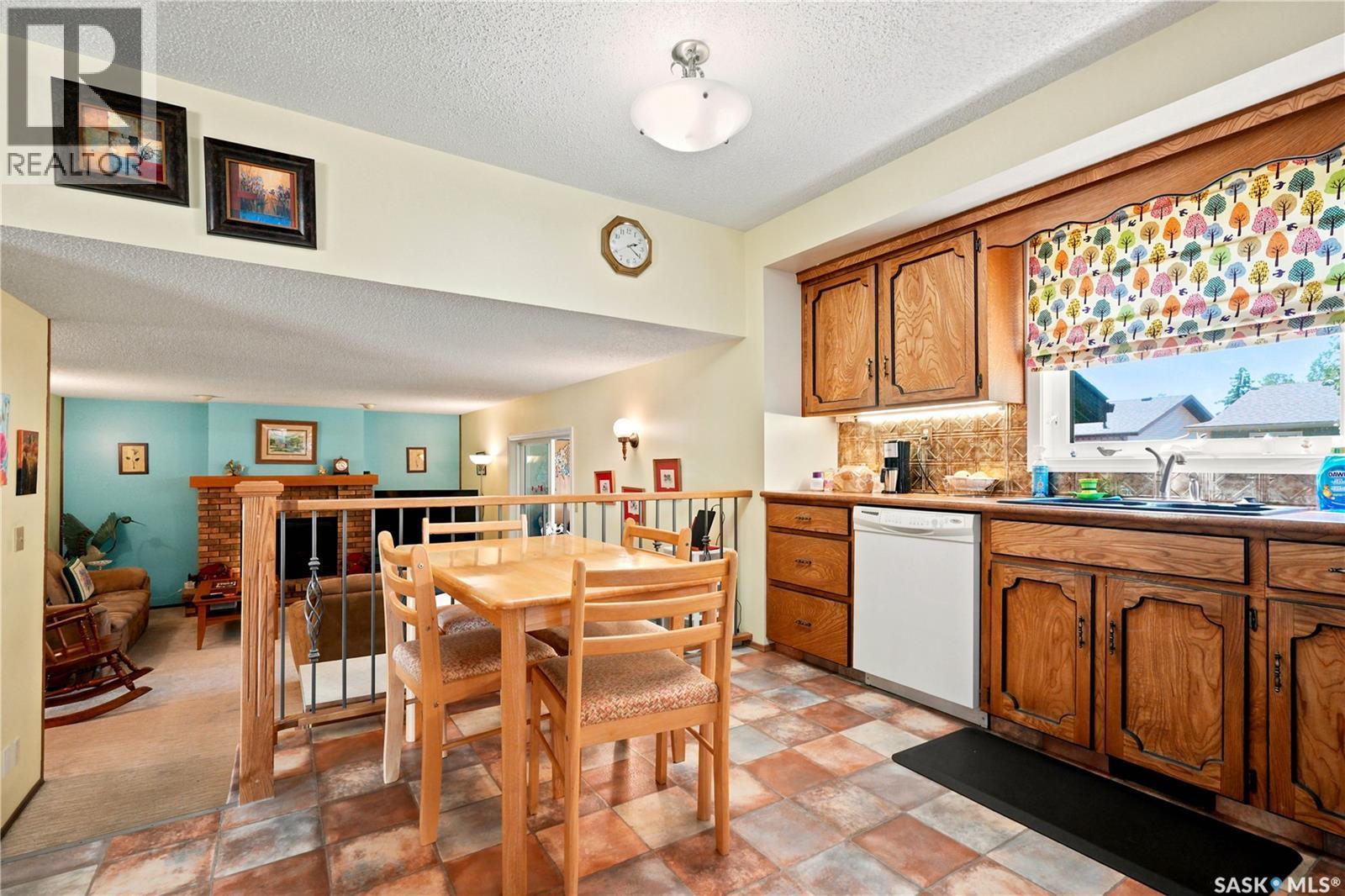 522 Delaronde Road, Saskatoon, SK - Indoor