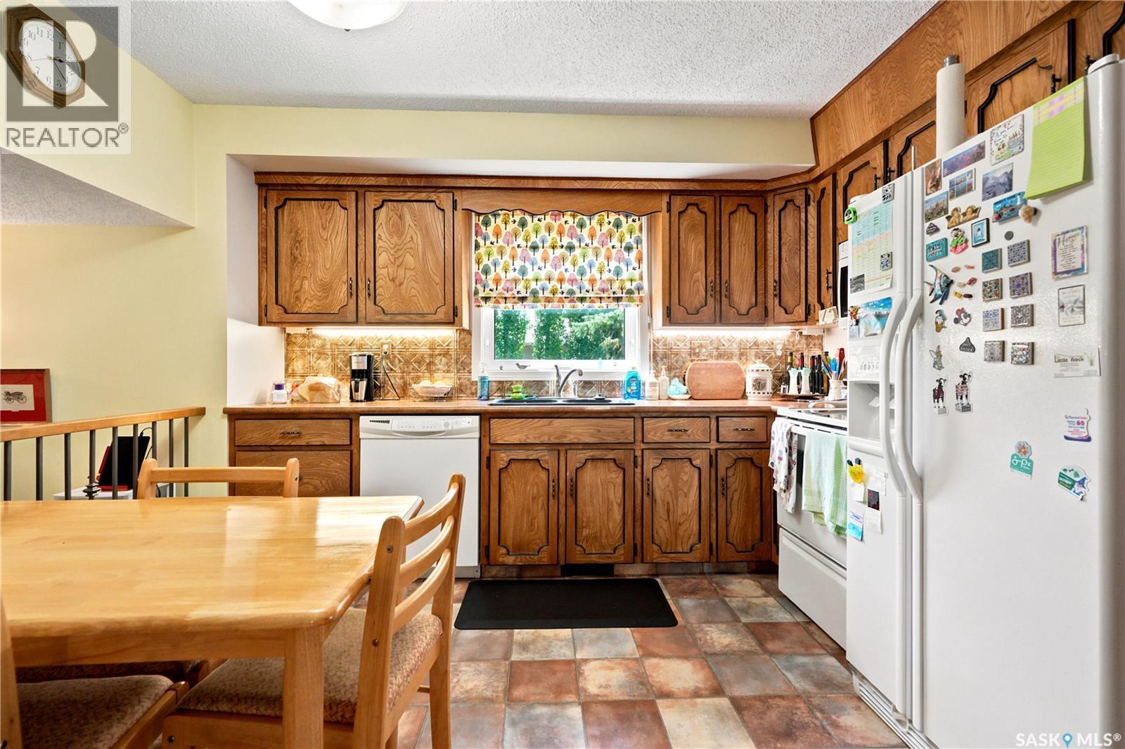 522 Delaronde Road, Saskatoon, SK - Indoor