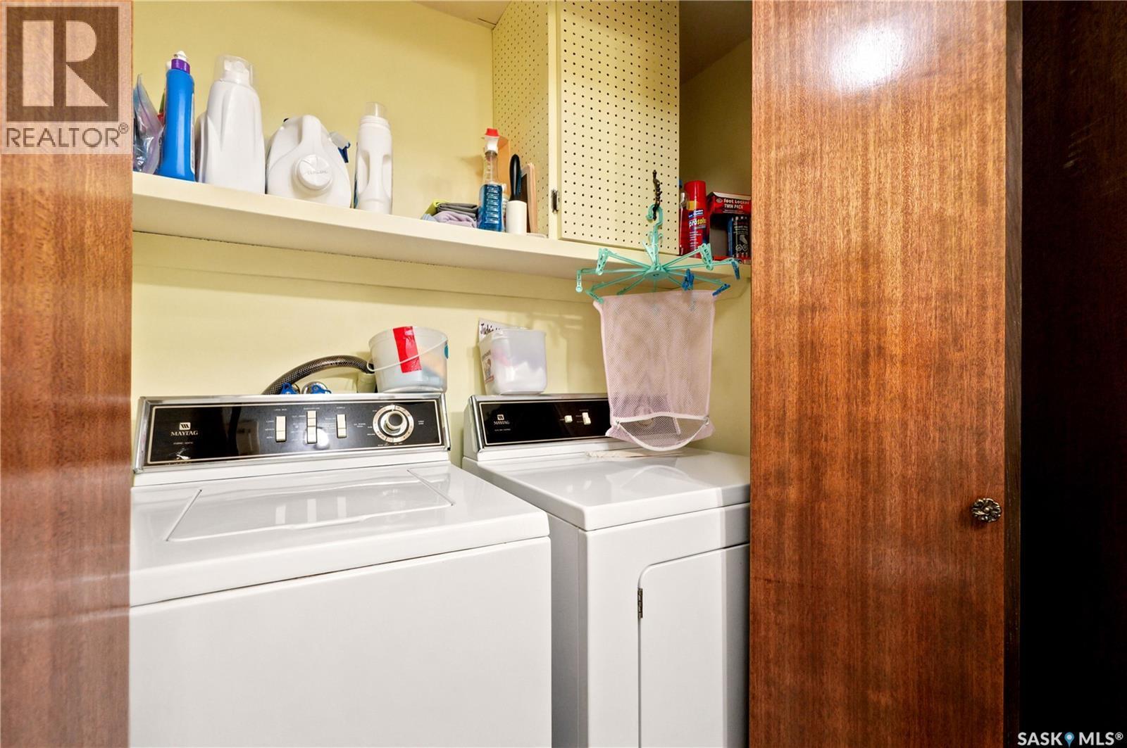 522 Delaronde Road, Saskatoon, SK - Indoor Photo Showing Laundry Room