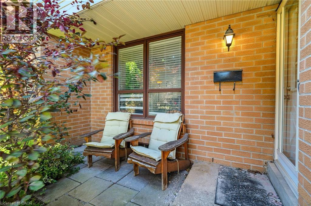 4 Eileen Street, Waterdown, ON - Outdoor With Exterior