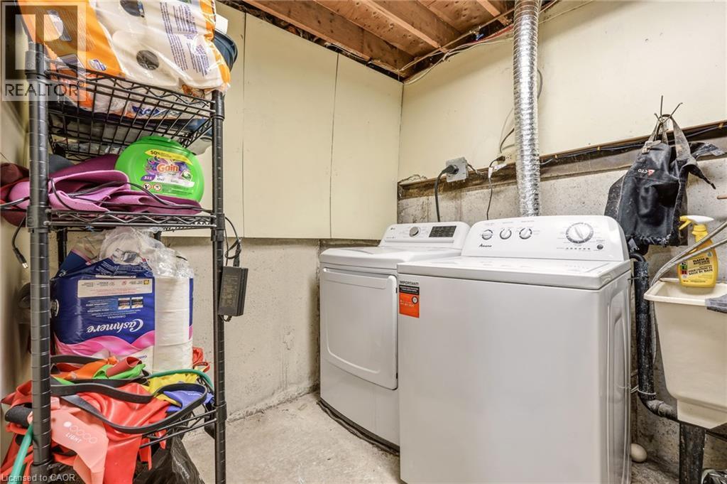 4 Eileen Street, Waterdown, ON - Indoor Photo Showing Laundry Room