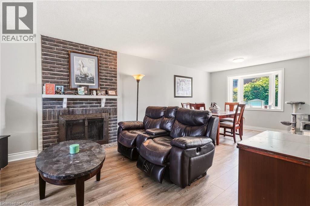 4 Eileen Street, Waterdown, ON - Indoor Photo Showing Living Room With Fireplace