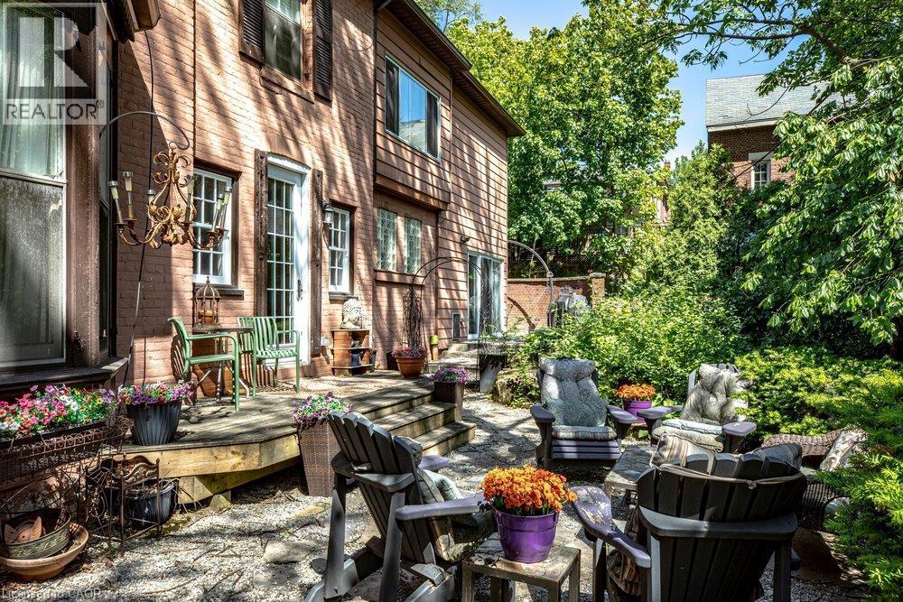 377 Hess Street S, Hamilton, ON - Outdoor