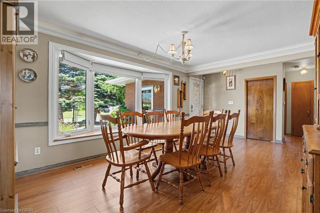 87 Mcdonald Avenue, Thorold, ON - Indoor Photo Showing Dining Room