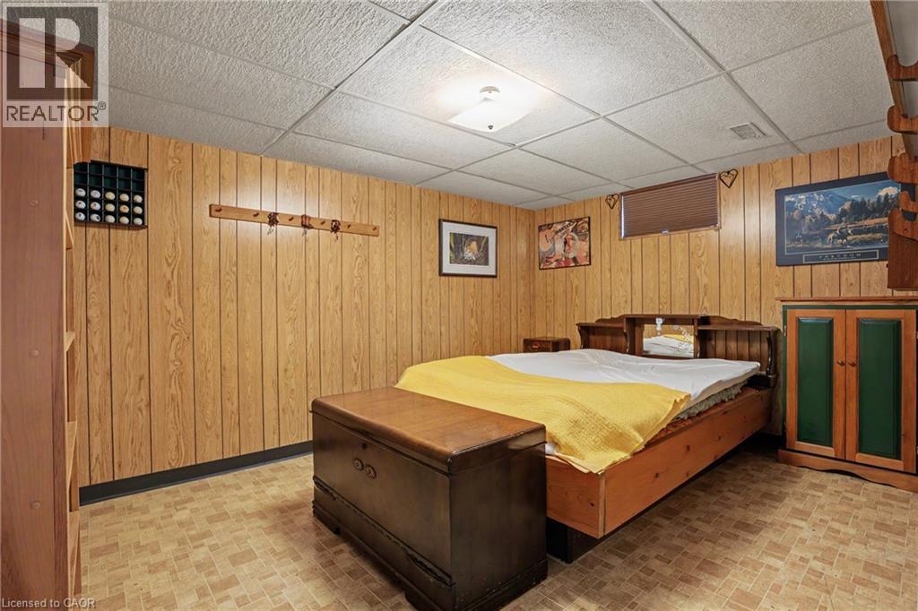 87 Mcdonald Avenue, Thorold, ON - Indoor Photo Showing Bedroom