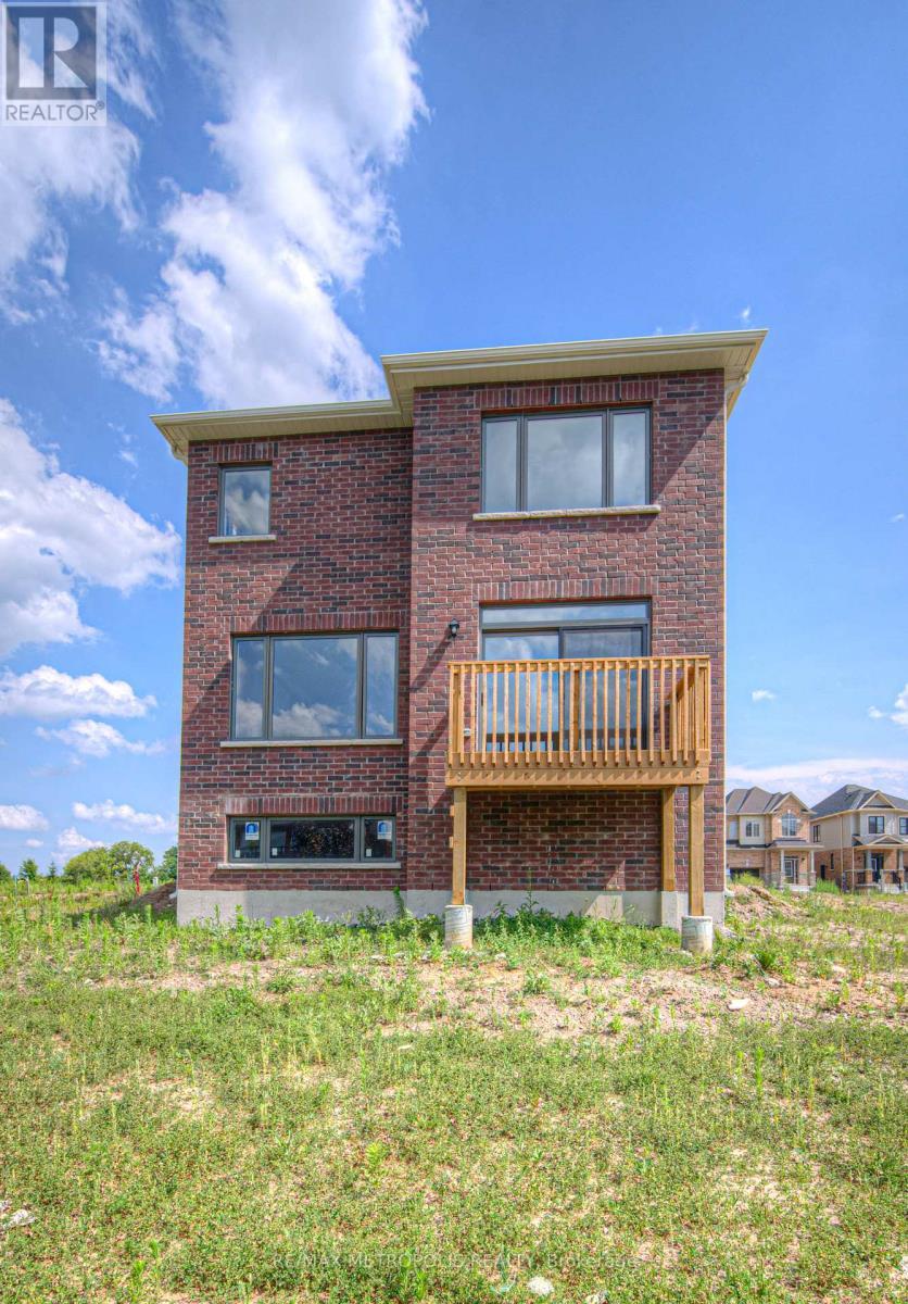 100 Moss Drive, Cambridge, ON - Outdoor With Deck Patio Veranda
