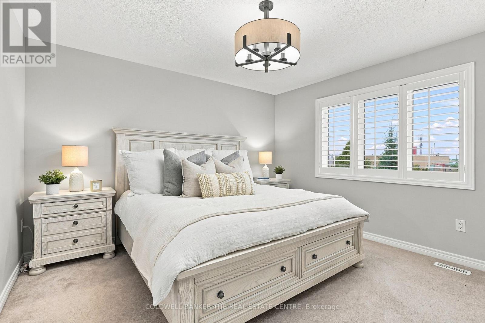 46 Pearcey Crescent, Barrie, ON - Indoor Photo Showing Bedroom