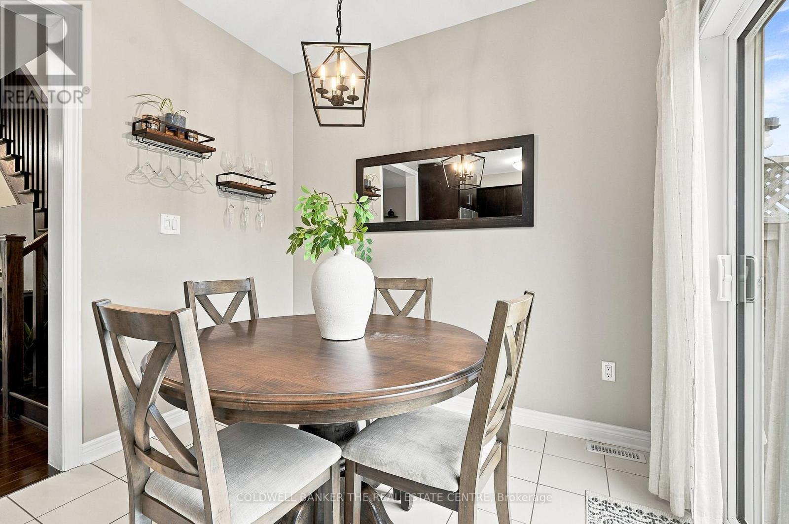 46 Pearcey Crescent, Barrie, ON - Indoor Photo Showing Dining Room