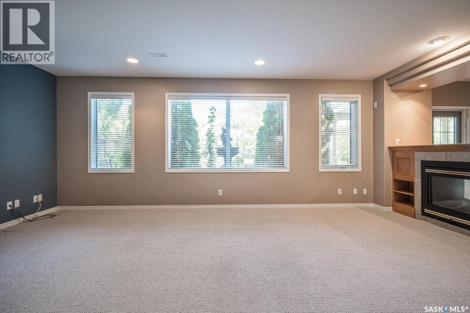 226 Horlick Crescent, Saskatoon, SK - Indoor With Fireplace