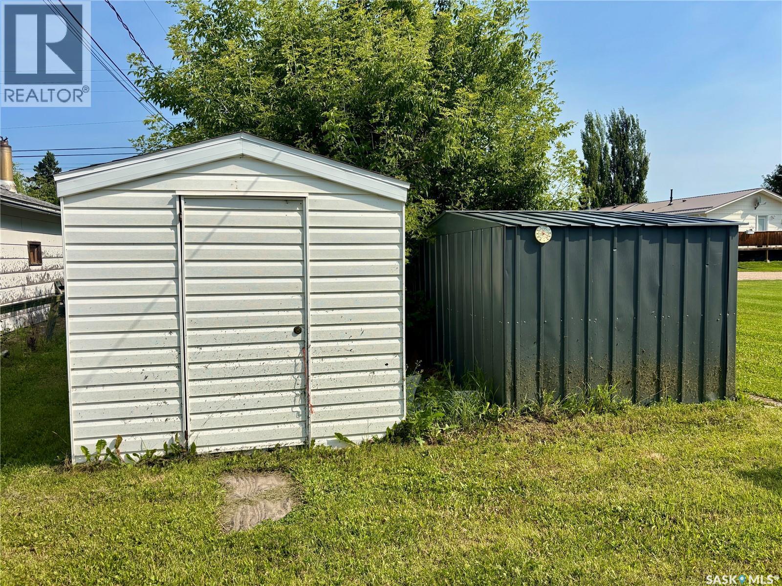 413 1St Avenue E, Spiritwood, SK - Outdoor
