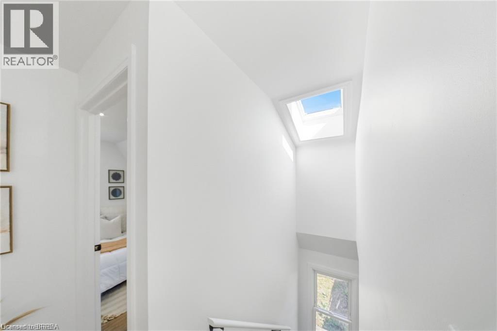 23 Aberdeen Street, Caledonia, ON - Indoor