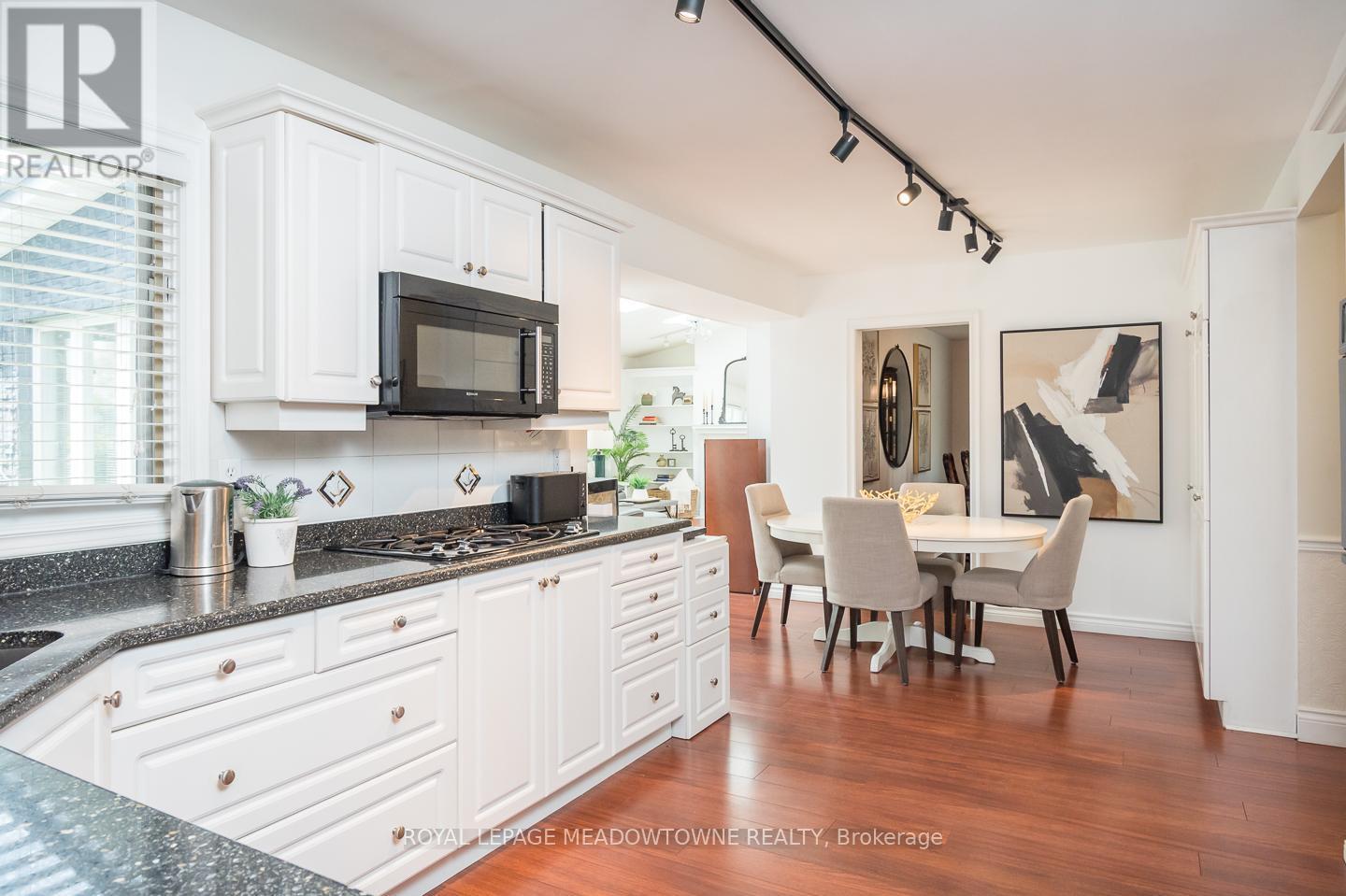 855 Maple Avenue, Milton, ON - Indoor