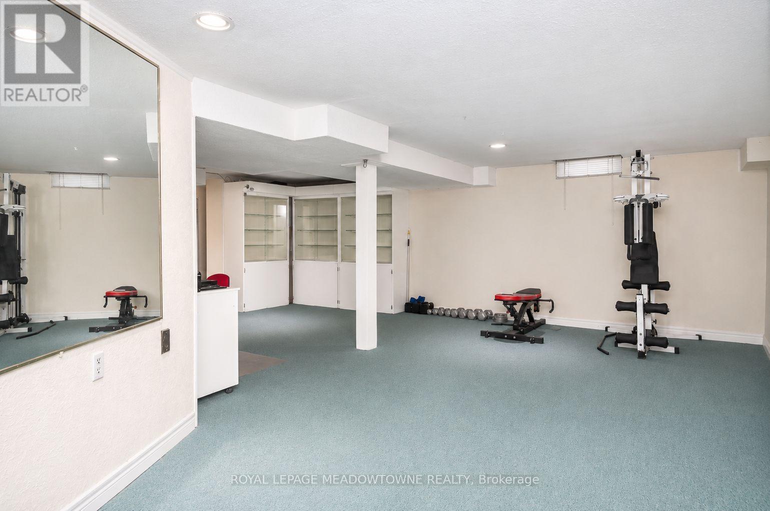 855 Maple Avenue, Milton, ON - Indoor Photo Showing Gym Room