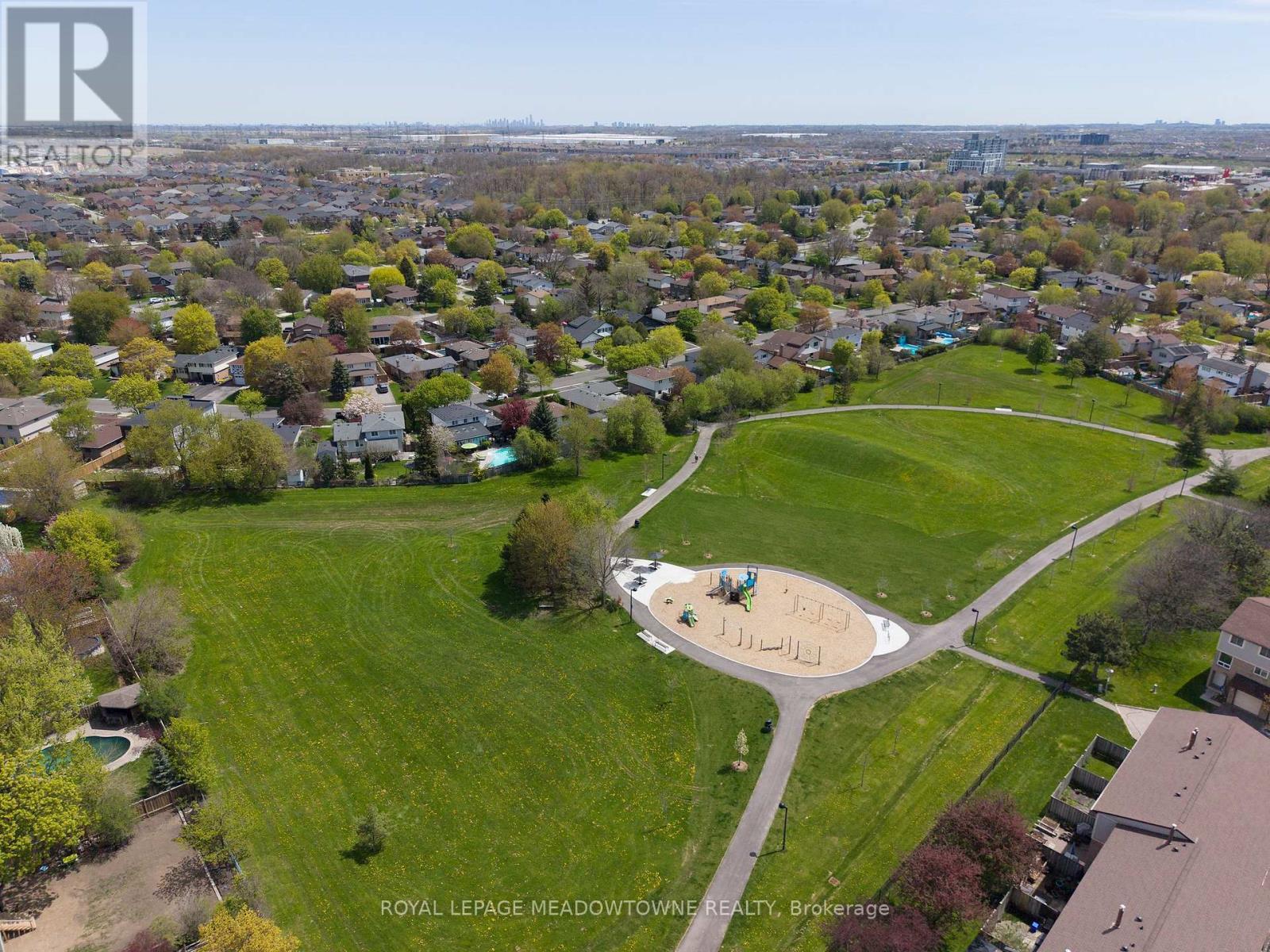 855 Maple Avenue, Milton, ON - Outdoor With View