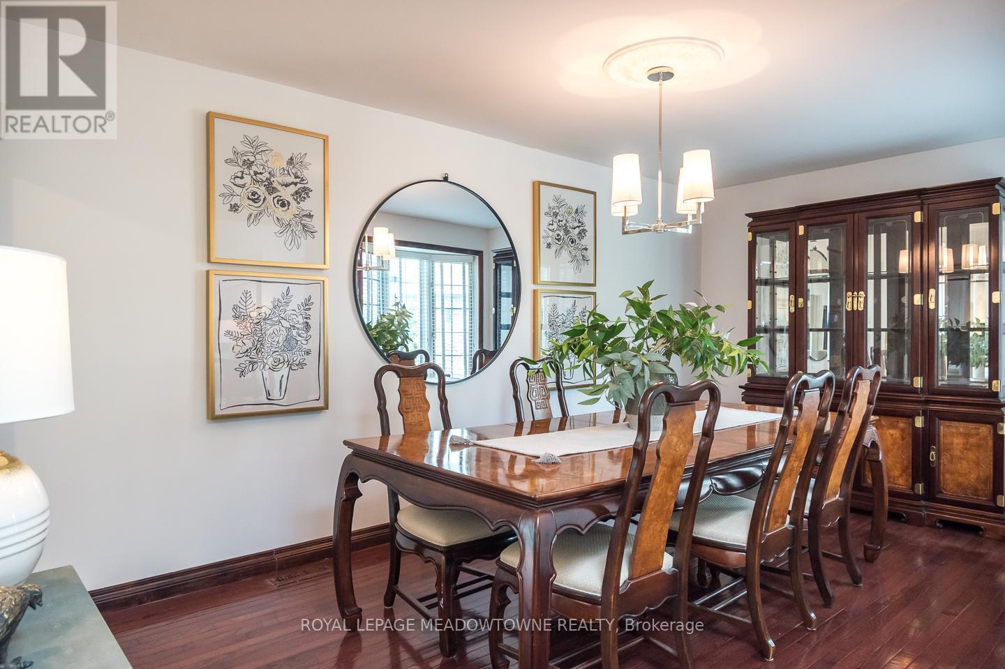 855 Maple Avenue, Milton, ON - Indoor Photo Showing Dining Room